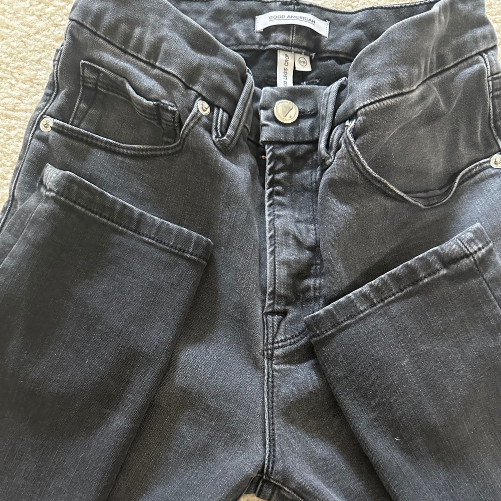 Good American good legs cropped denim sz 2/26